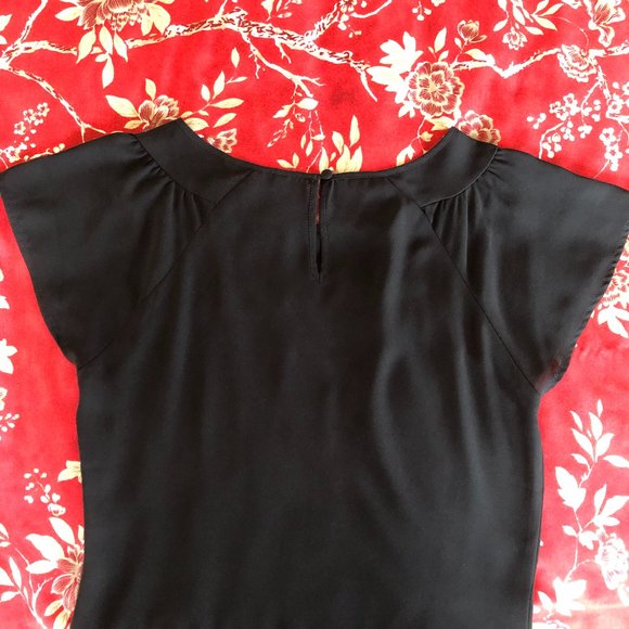 Superb Flutter Sleeve Chiffon-Like Blouse XS from Express - Picture 8 of 16